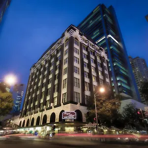 **** Hotel Royal Australia
